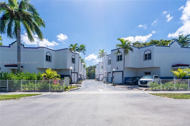 1 of 42 - 2927 Sw 18 Th Terrace, Fort Lauderdale, FL