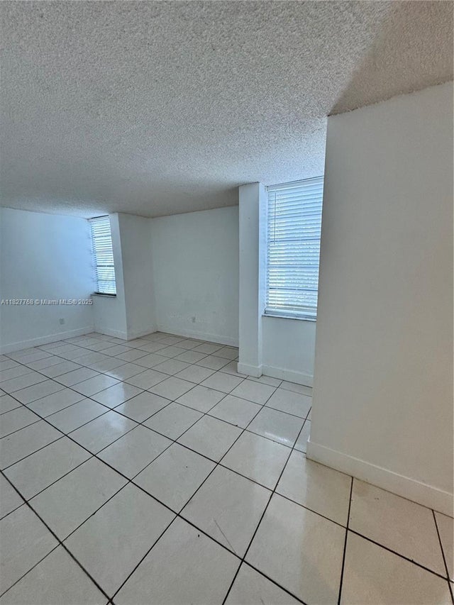 5 of 18 - 12105 Ne 6th Ave 304, North Miami, FL
