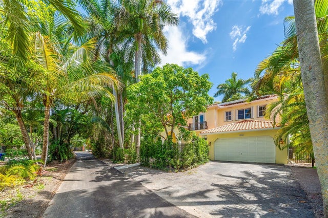 4 of 62 - 3211 Morris Ln, Miami, FL