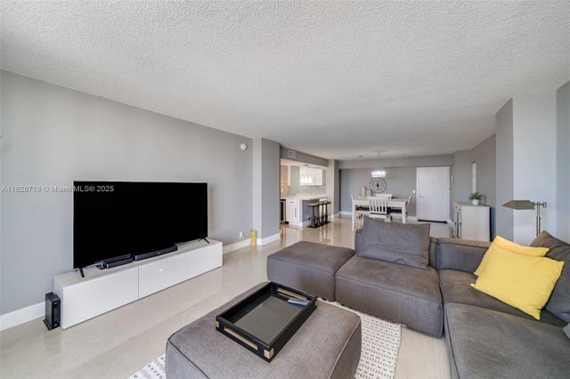 4 of 35 - 1500 S Ocean Dr 7k, Hollywood, FL