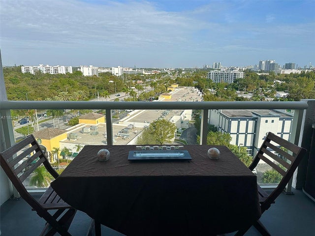 5 of 25 - 13499 Biscayne Blvd 1013, North Miami, FL