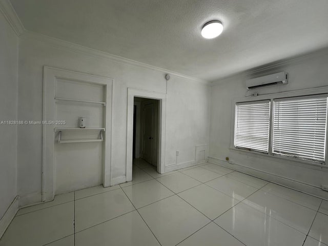 4 of 19 - 126 Mendoza Ave 1, Coral Gables, FL