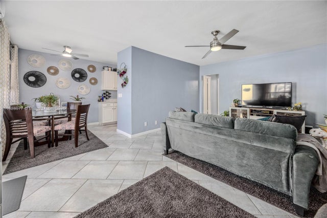 5 of 31 - 1000 Sw 10th Ter 2p, Hallandale Beach, FL