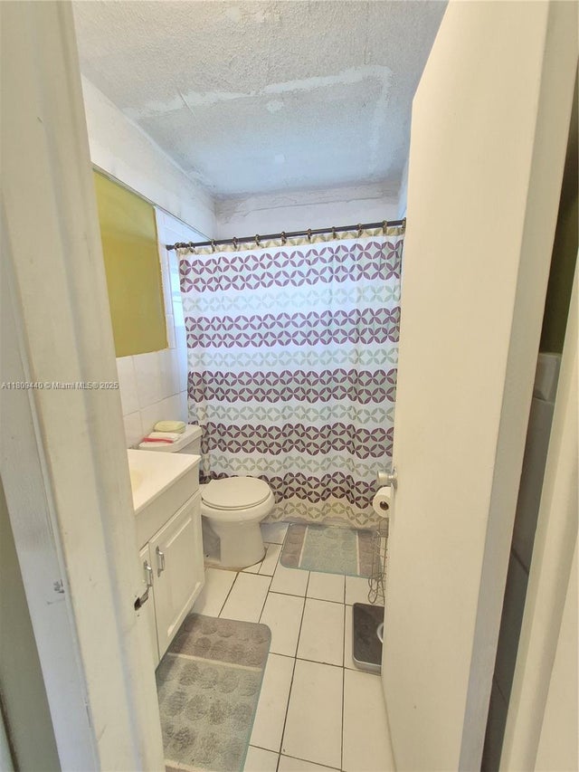 2 of 4 - 1599 Nw 43rd Ave 206, Lauderhill, FL