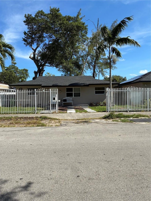 1 of 37 - 1334 Nw 83rd St, Miami, FL
