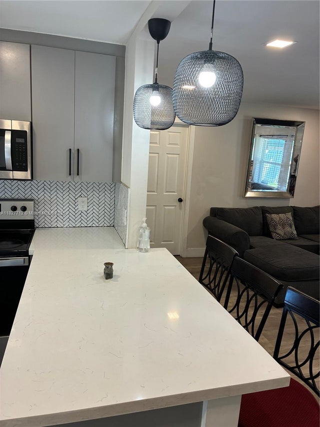4 of 37 - 1334 Nw 83rd St, Miami, FL
