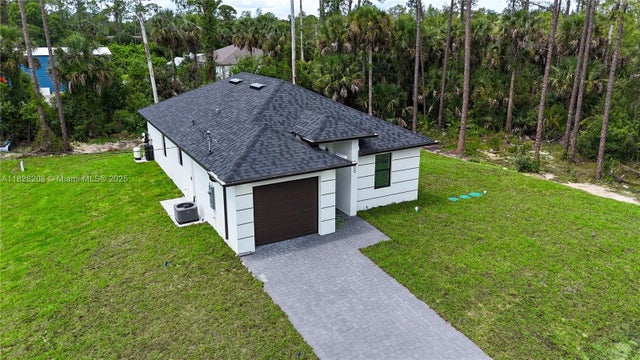 2 of 21 - 505 W 10th St, Lehigh Acres, FL