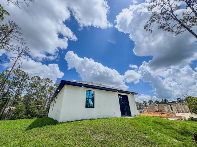 3 of 21 - 505 W 10th St, Lehigh Acres, FL