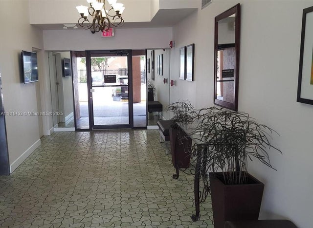 5 of 8 - 1465 Ne 123rd St 306, North Miami, FL