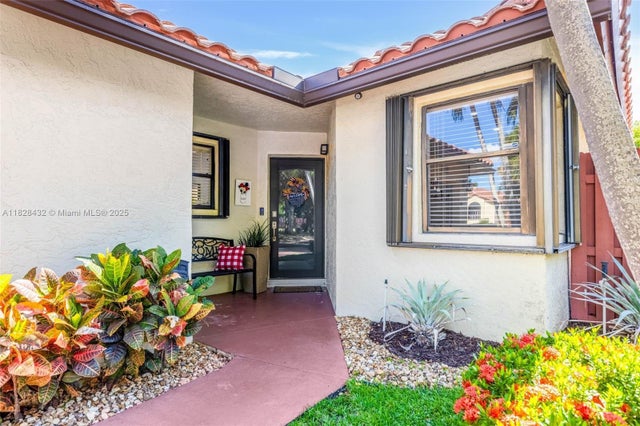 5 of 31 - 220 Sw 113th Ter, Pembroke Pines, FL