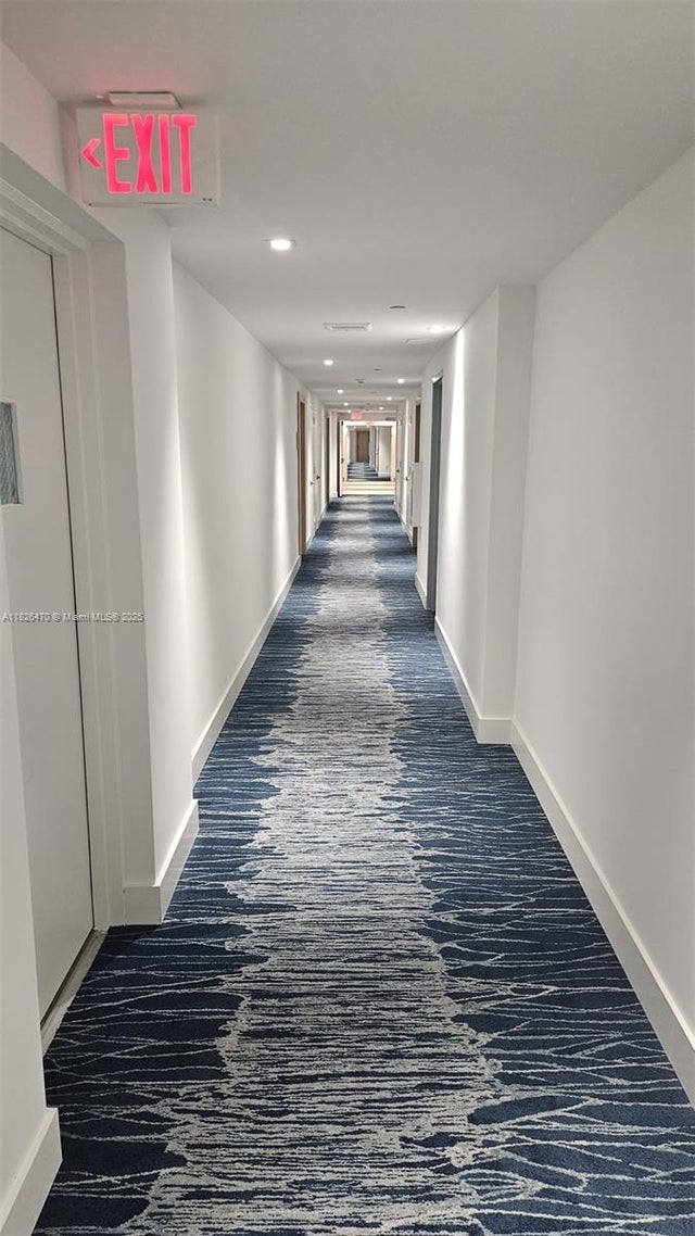 1 of 22 - 90 Sw 3rd St 4110, Miami, FL