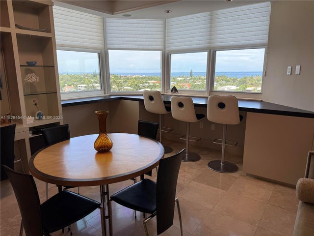 4 of 44 - 20201 E Country Club Dr 901, Aventura, FL