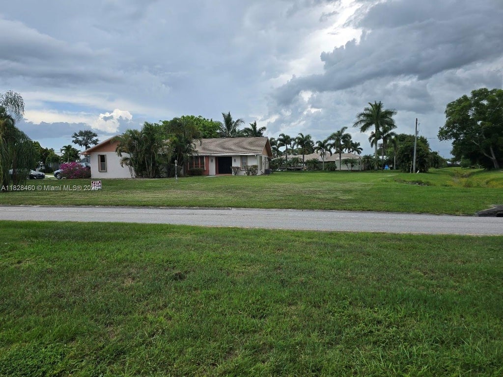 2802 Se Calvin St, Port St Lucie