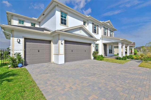 2 of 72 - 757 Hookline Cir, Loxahatchee, FL