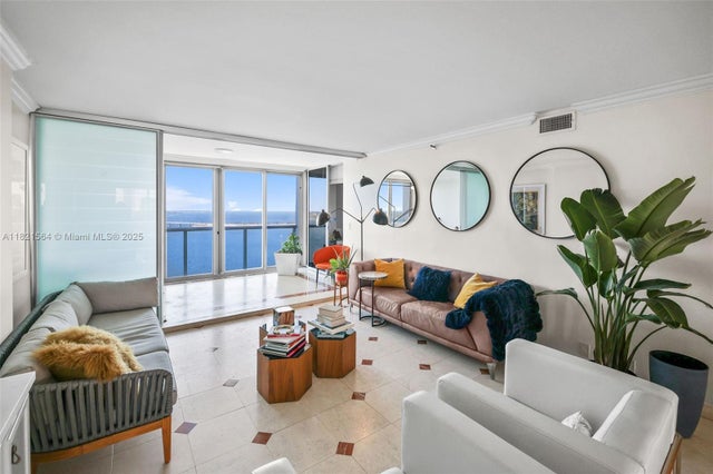 4 of 45 - 1541 Brickell Ave A2102, Miami, FL