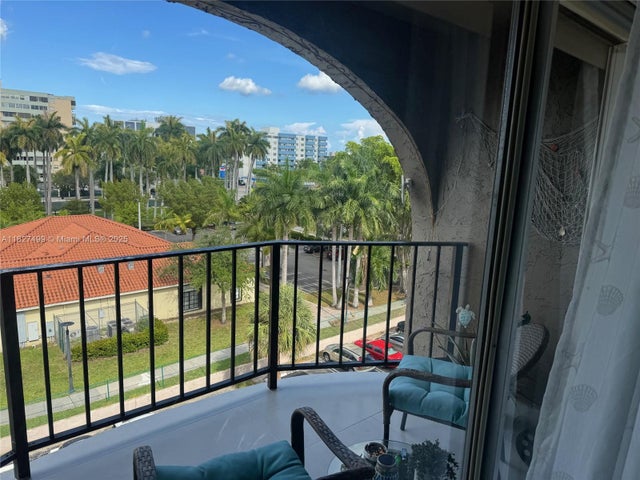 2 of 39 - 5199 Nw 7th St 607, Miami, FL