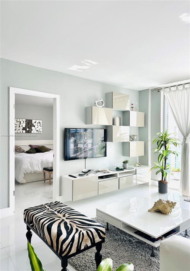 4 of 29 - 19390 Collins Ave 911, Sunny Isles Beach, FL