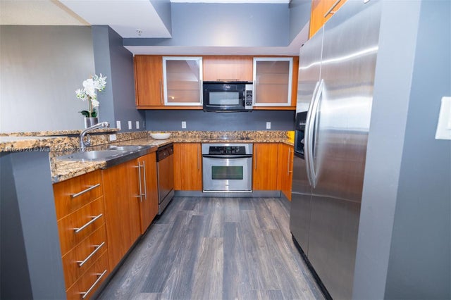 3 of 28 - 888 S Douglas Rd Ph07, Coral Gables, FL