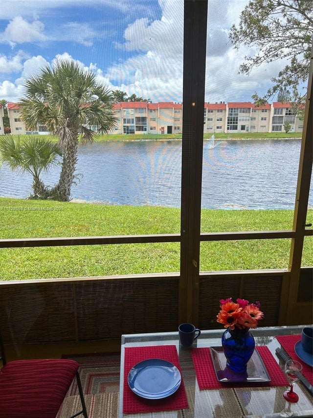 2 of 14 - 2800 W Sunrise Lakes Dr 104, Sunrise, FL