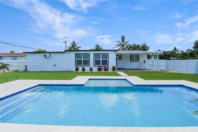 3 of 38 - 7460 Nw 1st Ct, Pembroke Pines, FL