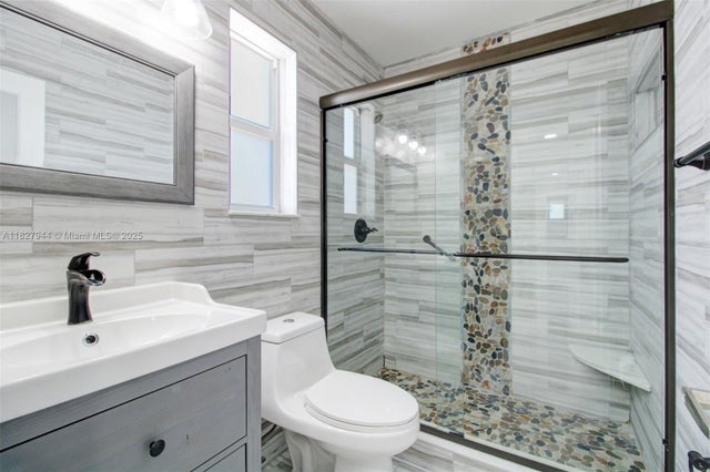 4 of 38 - 7460 Nw 1st Ct, Pembroke Pines, FL