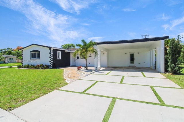 5 of 38 - 7460 Nw 1st Ct, Pembroke Pines, FL