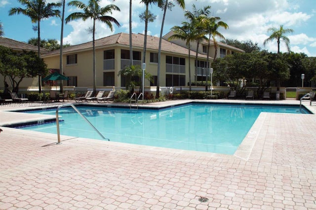4 of 8 - 4106 Glenmoor Dr, West Palm Beach, FL