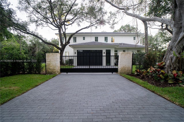 3 of 24 - 7605 Sw 71st Ave, Miami, FL