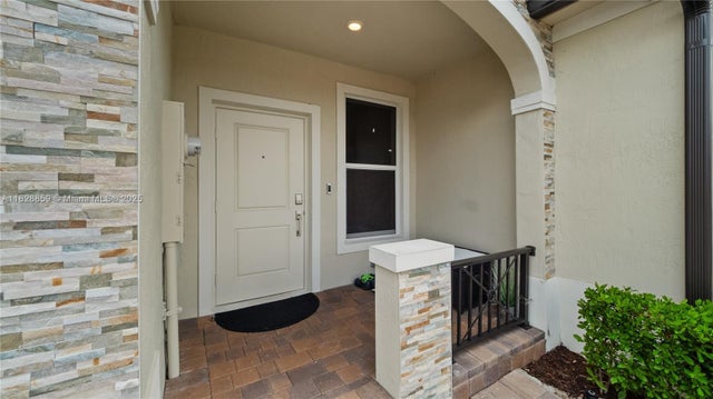 2 of 44 - 5544 Nw 27th Pl 1, Lauderhill, FL