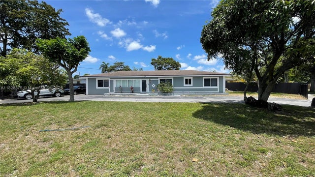 1 of 34 - 499 W Melrose Cir, Fort Lauderdale, FL