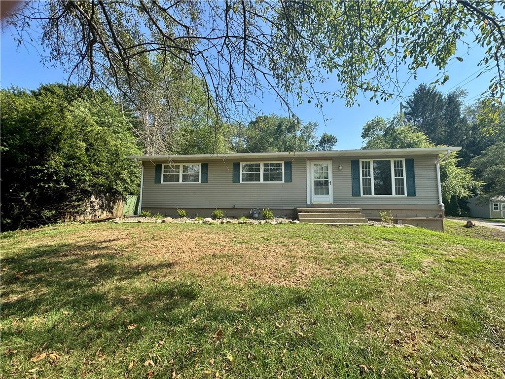 16 Birch Drive, Hempfield