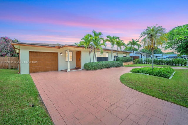 1 of 34 - 10421 Sw 50th Pl, Cooper City, FL