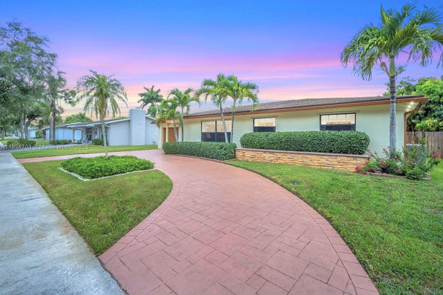 2 of 34 - 10421 Sw 50th Pl, Cooper City, FL
