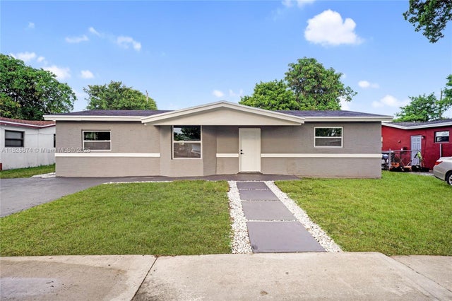 2 of 33 - 4290 Nw 38th Ave, Lauderdale Lakes, FL