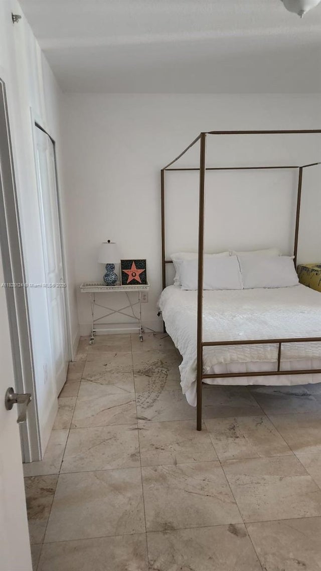 5 of 11 - 170 Se 14th St 2405, Miami, FL