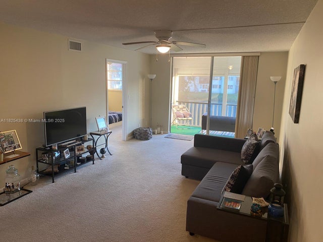 1 of 15 - 361 S Hollybrook Dr 206, Pembroke Pines, FL