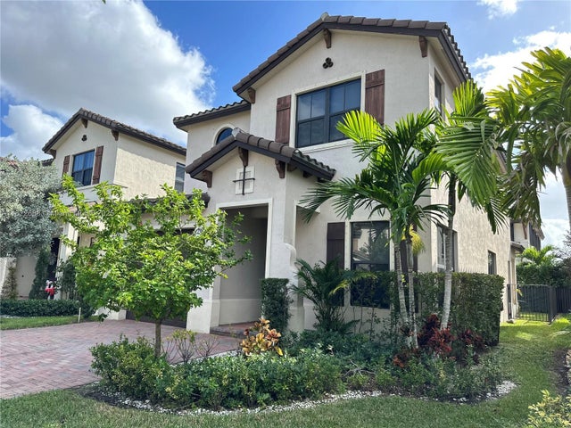 4 of 98 - 3278 W 97th Ter, Hialeah, FL