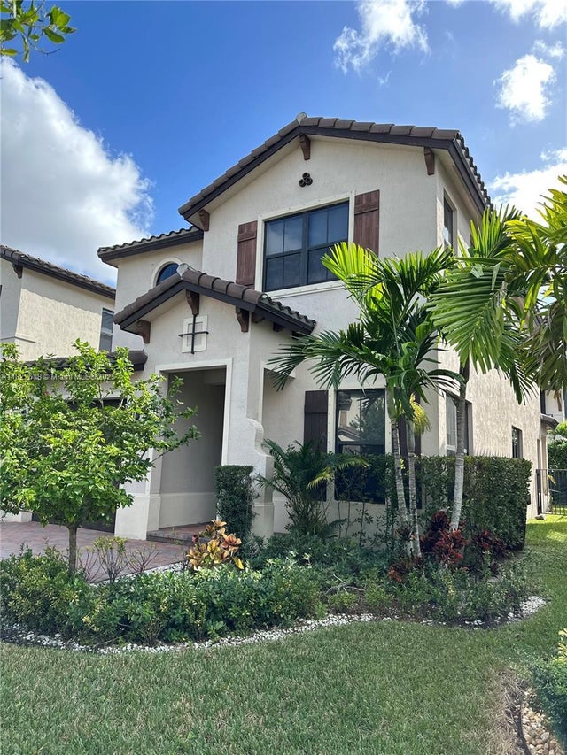 5 of 98 - 3278 W 97th Ter, Hialeah, FL