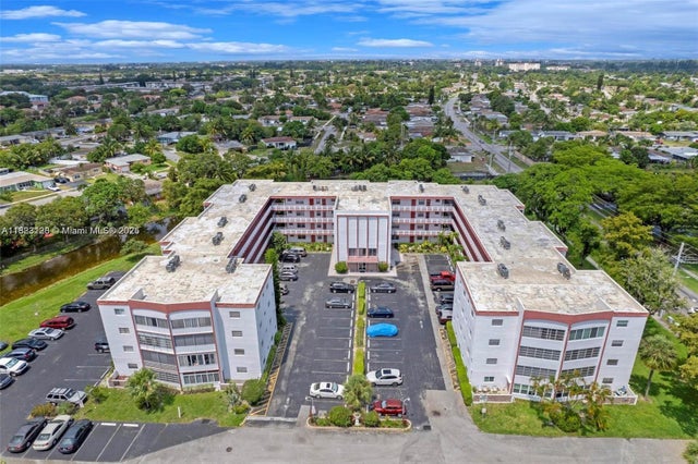 2 of 18 - 4000 Nw 44th Ave 203, Lauderdale Lakes, FL