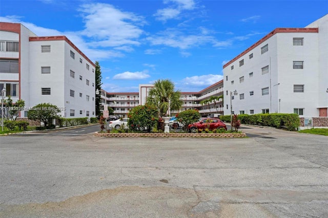 3 of 18 - 4000 Nw 44th Ave 203, Lauderdale Lakes, FL