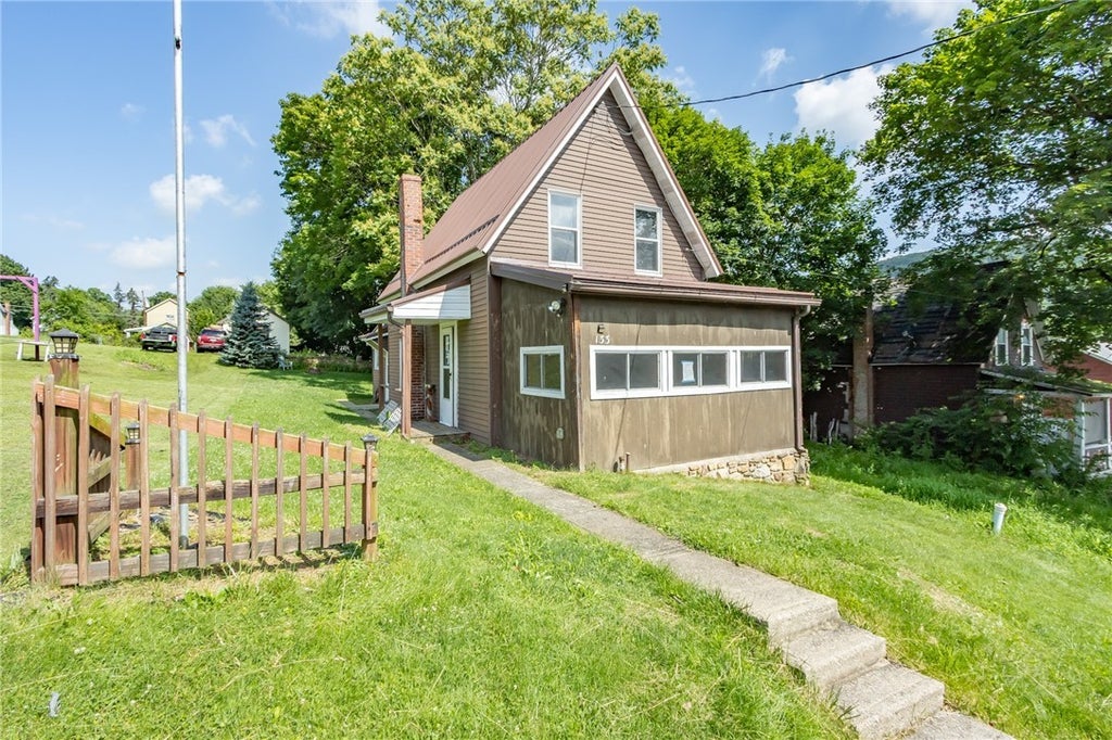 133 2nd Street, Vintondale