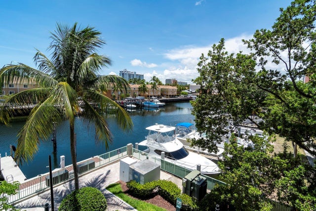 3 of 39 - 2950 Ne 188th St 202, Aventura, FL