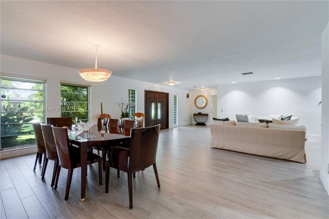 4 of 34 - 8121 Sw 139th Ter, Palmetto Bay, FL