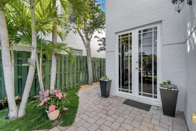 3 of 42 - 1110 Se 4th Ave, Fort Lauderdale, FL
