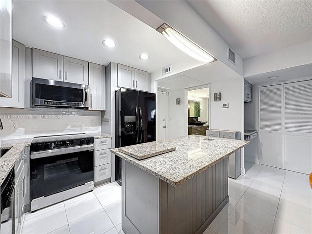 4 of 29 - 101 E Mcnab Rd 311, Pompano Beach, FL