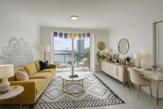 Photo of Listing #A11829195