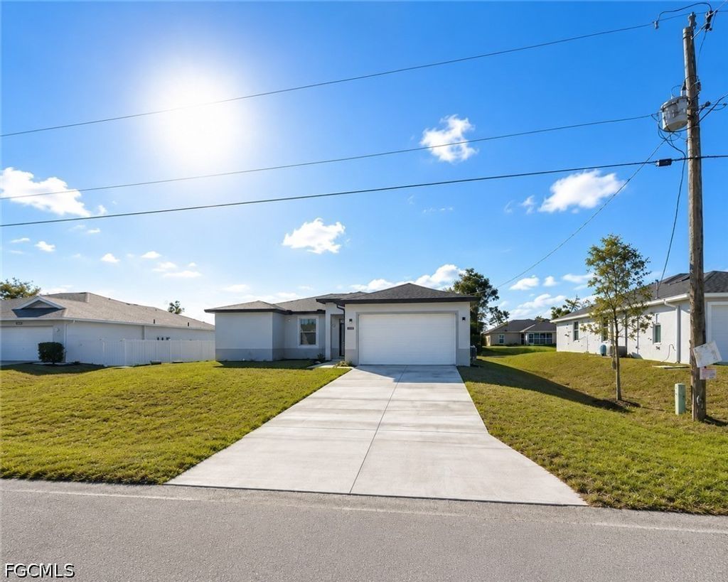 3113 58th St W, LEHIGH ACRES