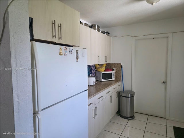 5 of 8 - 2237 Nw 50th St, Miami, FL