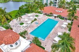 4 of 5 - 19900 E Country Club Dr 104, Aventura, FL