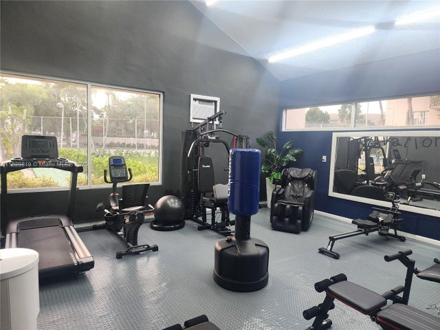1 of 26 - 2541 Aragon Blvd 105, Sunrise, FL
